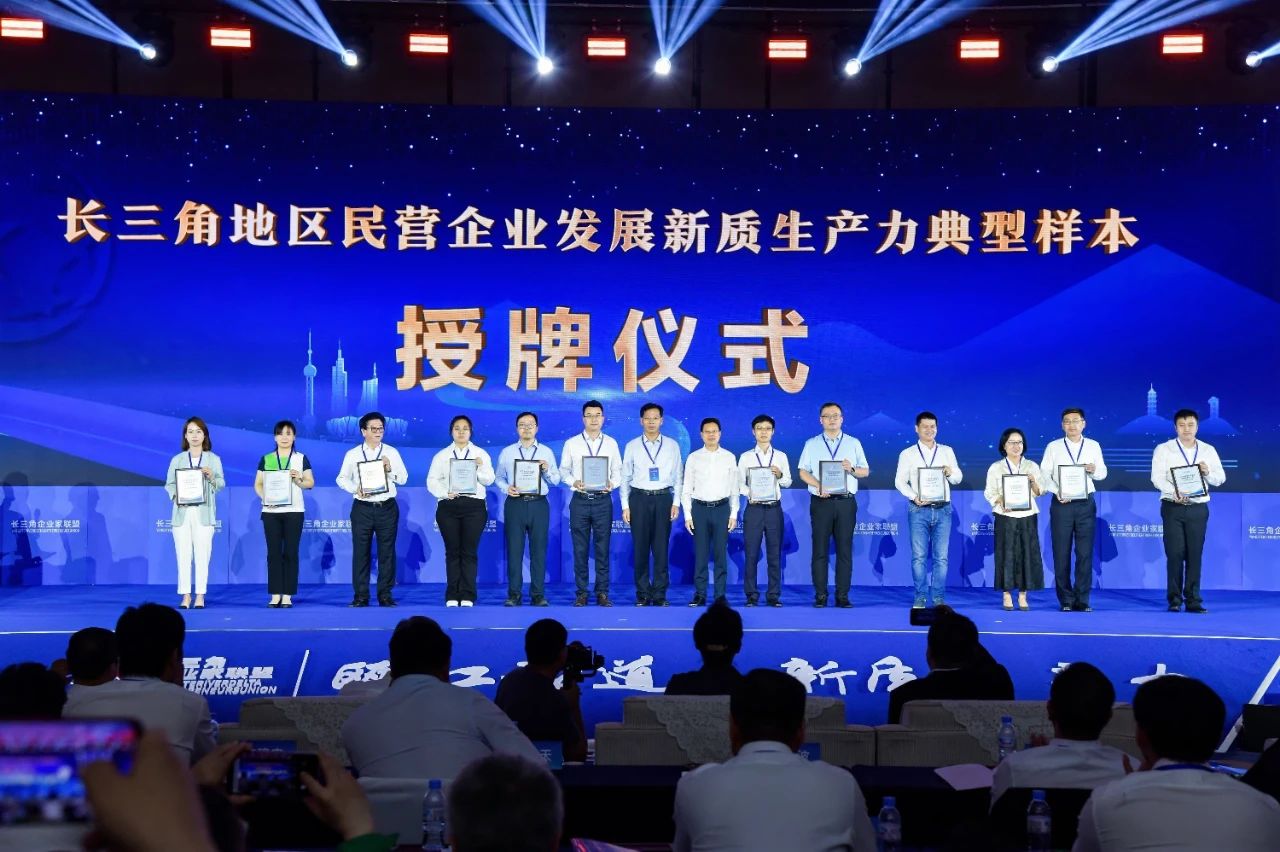 1719969448923998.jpg ed4ffdee905e2cff27535d2700a57c35.jpg